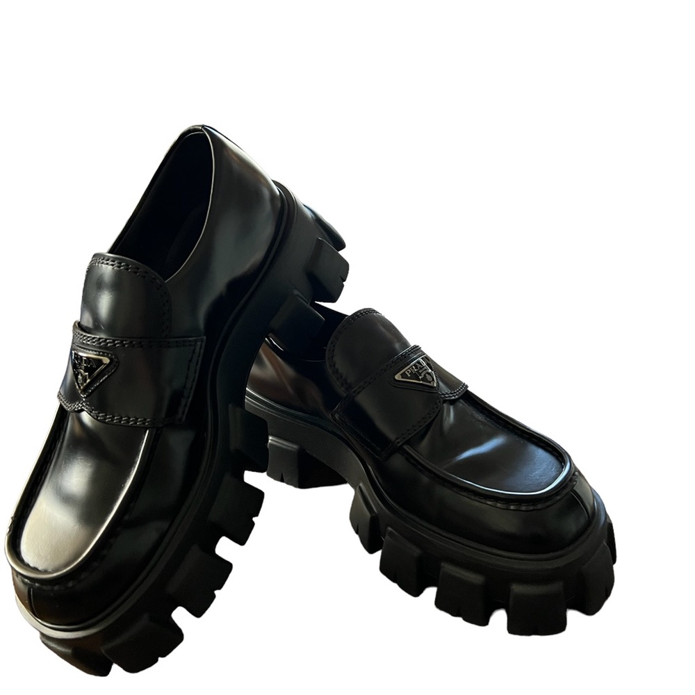 Prada Monolith Loafers Size 7 (unisex)